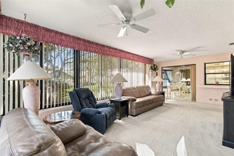 Villa ou maison à vendre à Palm Harbor, Floride: 2 chambres, 157.93 m2 № 2429360 - photo 10