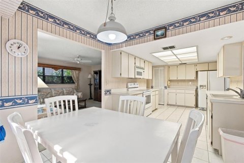 Villa ou maison à vendre à Palm Harbor, Floride: 2 chambres, 157.93 m2 № 2429360 - photo 14