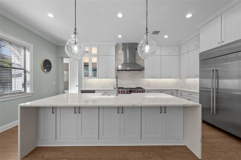 Casa en venta en Tampa, Florida, 5 dormitorios, 422.89 m2 № 2098302 - foto 17
