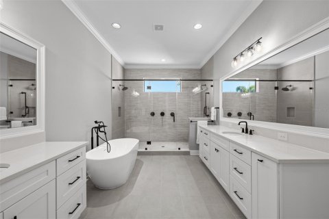 Casa en venta en Tampa, Florida, 5 dormitorios, 422.89 m2 № 2098302 - foto 25