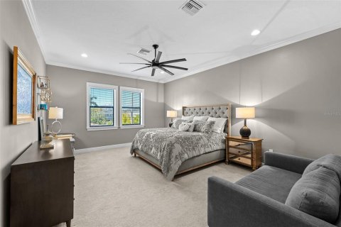 Casa en venta en Tampa, Florida, 5 dormitorios, 422.89 m2 № 2098302 - foto 23
