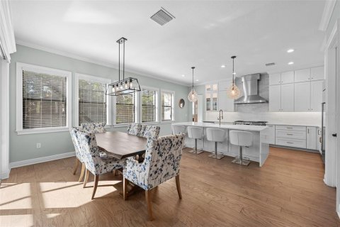 Casa en venta en Tampa, Florida, 5 dormitorios, 422.89 m2 № 2098302 - foto 16