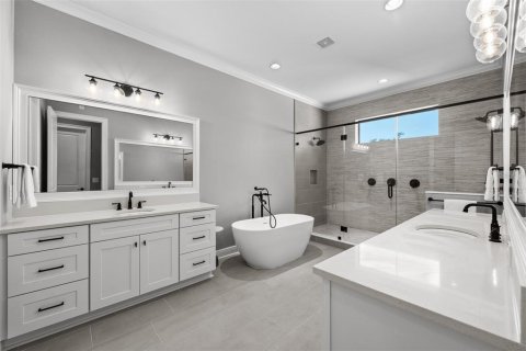 Casa en venta en Tampa, Florida, 5 dormitorios, 422.89 m2 № 2098302 - foto 24