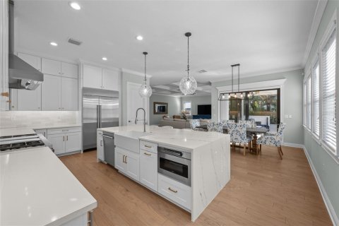 Casa en venta en Tampa, Florida, 5 dormitorios, 422.89 m2 № 2098302 - foto 20