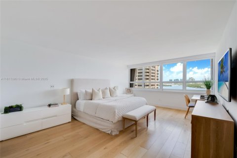 Copropriété à vendre à Miami, Floride: 2 chambres, 152.55 m2 № 1756580 - photo 13