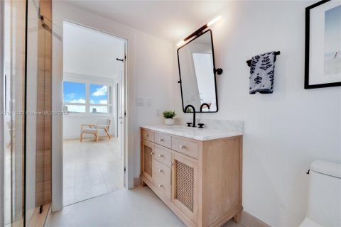 Copropriété à vendre à Miami, Floride: 2 chambres, 152.55 m2 № 1756580 - photo 17