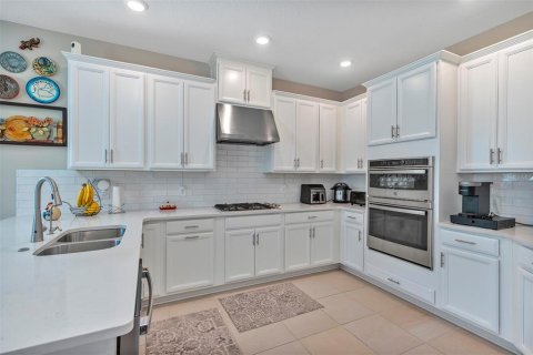 Villa ou maison à vendre à Clermont, Floride: 4 chambres, 240.15 m2 № 2145061 - photo 6