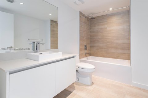 Снять в аренду кондоминиум в Майами, Флорида 52.49м2, № 1973304 - фото 7