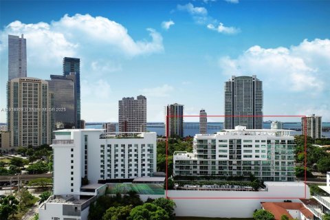 Снять в аренду кондоминиум в Майами, Флорида 52.49м2, № 1973304 - фото 8