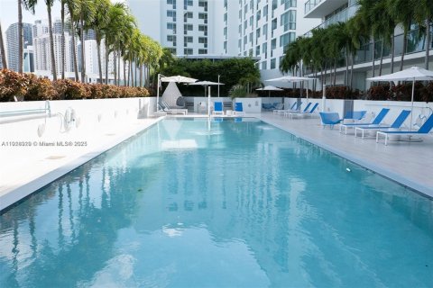 Снять в аренду кондоминиум в Майами, Флорида 52.49м2, № 1973304 - фото 14
