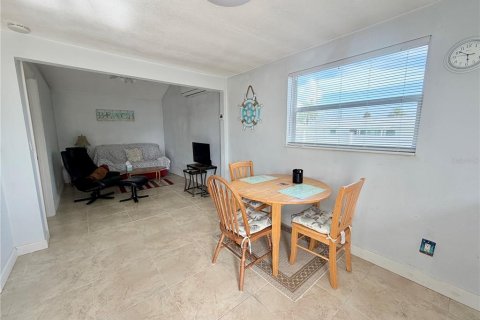 Villa ou maison à louer à Daytona Beach, Floride: 1 chambre, 44.04 m2 № 2294539 - photo 6