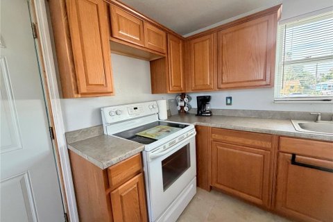 Villa ou maison à louer à Daytona Beach, Floride: 1 chambre, 44.04 m2 № 2294539 - photo 5