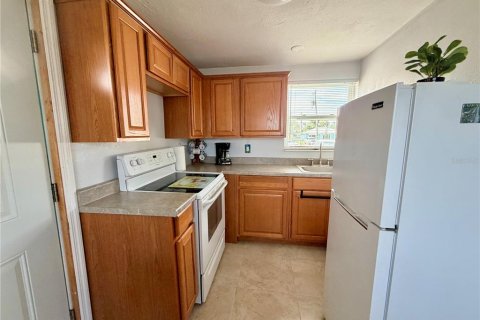 Villa ou maison à louer à Daytona Beach, Floride: 1 chambre, 44.04 m2 № 2294539 - photo 3