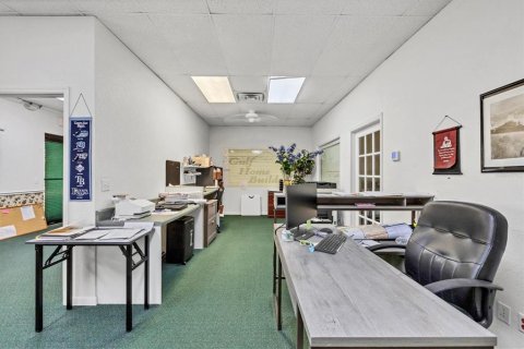 Commercial property in Port Charlotte, Florida 171.5 sq.m. № 2233819 - photo 11