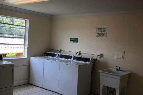 Снять в аренду кондоминиум в Пальметто-Бей, Флорида 1 спальня, 61.69м2, № 2005283 - фото 7