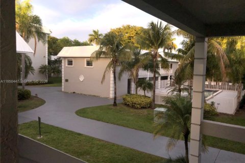 Кондоминиум с 1 спальней в Пальметто-Бей, Флорида № 2005283