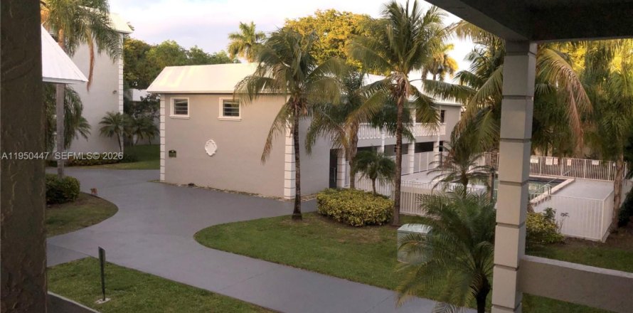 Кондоминиум с 1 спальней в Пальметто-Бей, Флорида № 2005283