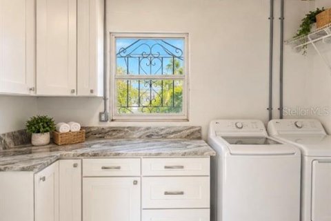 Villa ou maison à louer à Tampa, Floride: 3 chambres, 155.98 m2 № 2431852 - photo 3