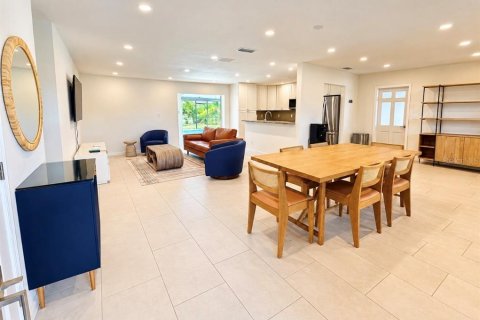 Villa ou maison à louer à Tampa, Floride: 3 chambres, 155.98 m2 № 2431852 - photo 10