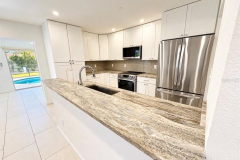 Villa ou maison à louer à Tampa, Floride: 3 chambres, 155.98 m2 № 2431852 - photo 14