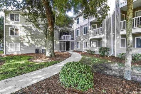 Condominio en alquiler en Gainesville, Florida, 1 dormitorio, 109.35 m2 № 2135545 - foto 7