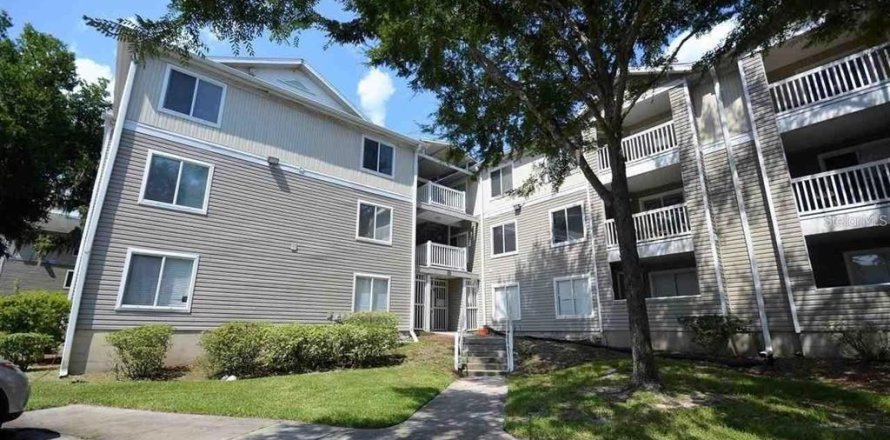 Condominio en Gainesville, Florida, 1 dormitorio  № 2135545