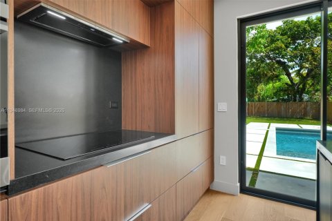Villa ou maison à vendre à Miami, Floride: 3 chambres, 160.07 m2 № 2061298 - photo 14