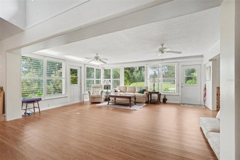 Villa ou maison à vendre à Tarpon Springs, Floride: 3 chambres, 272.58 m2 № 2219891 - photo 25