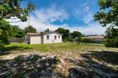 Casa en venta en Boynton Beach, Florida, 4 dormitorios, 161.56 m2 № 2382680 - foto 23