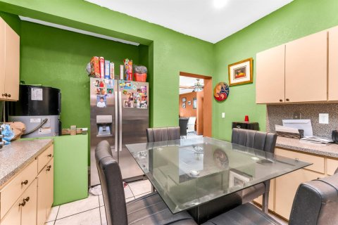 Casa en venta en Boynton Beach, Florida, 4 dormitorios, 161.56 m2 № 2382680 - foto 9
