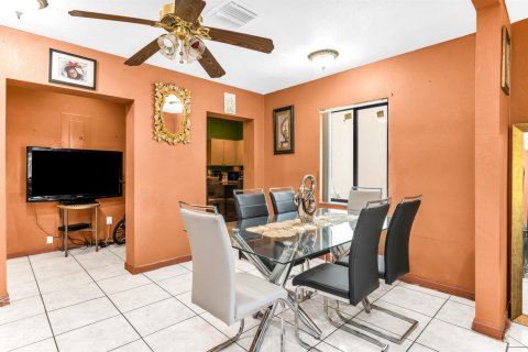Casa en venta en Boynton Beach, Florida, 4 dormitorios, 161.56 m2 № 2382680 - foto 6