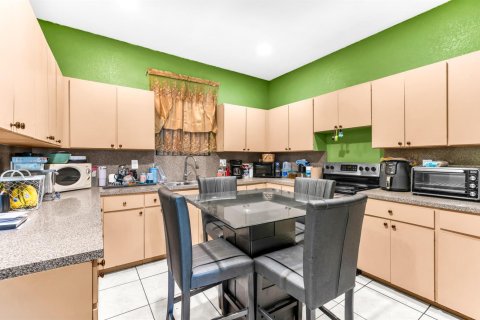 Casa en venta en Boynton Beach, Florida, 4 dormitorios, 161.56 m2 № 2382680 - foto 8