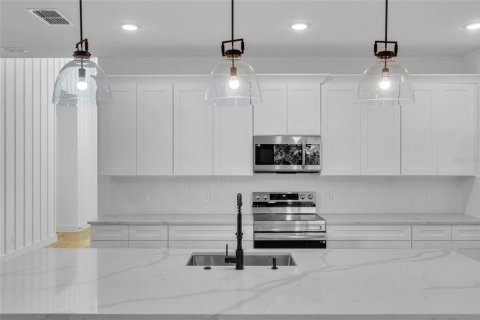 Villa ou maison à vendre à Auburndale, Floride: 4 chambres, 202.53 m2 № 2142054 - photo 10
