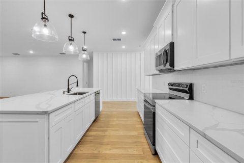 Villa ou maison à vendre à Auburndale, Floride: 4 chambres, 202.53 m2 № 2142054 - photo 11