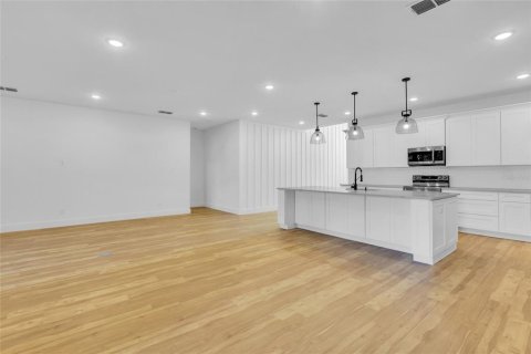 Villa ou maison à vendre à Auburndale, Floride: 4 chambres, 202.53 m2 № 2142054 - photo 9