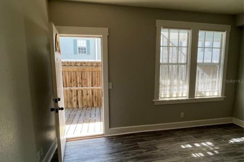 Apartment in Saint Petersburg, Florida 2 bedrooms, 69.68 sq.m. № 2233950 - photo 10