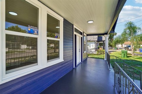 Villa ou maison à vendre à Tampa, Floride: 3 chambres, 109.62 m2 № 2419621 - photo 3