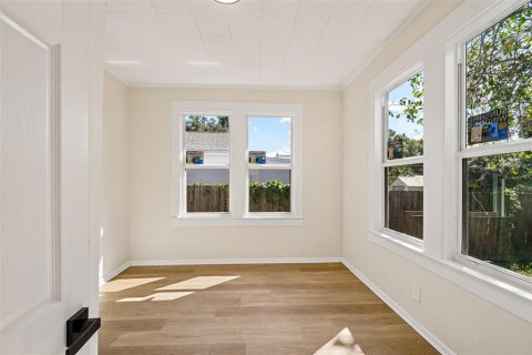 Villa ou maison à vendre à Tampa, Floride: 3 chambres, 109.62 m2 № 2419621 - photo 14