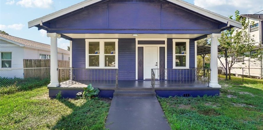Villa ou maison à Tampa, Floride 3 chambres, 109.62 m2 № 2419621