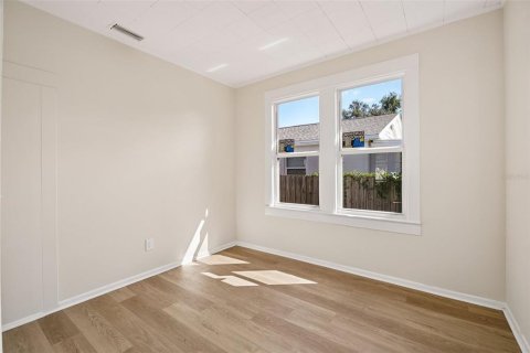 Villa ou maison à vendre à Tampa, Floride: 3 chambres, 109.62 m2 № 2419621 - photo 15