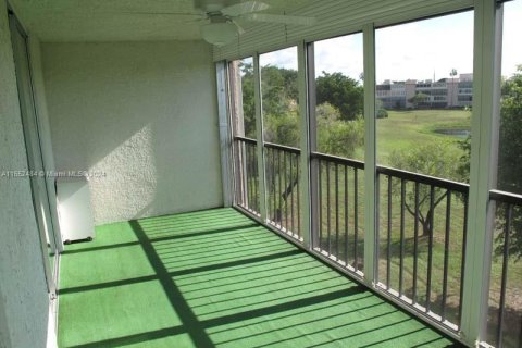 Condo in Margate, Florida, 1 bedroom  № 1859852 - photo 18