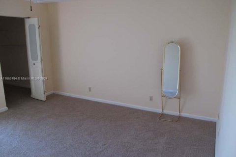 Condo in Margate, Florida, 1 bedroom  № 1859852 - photo 12