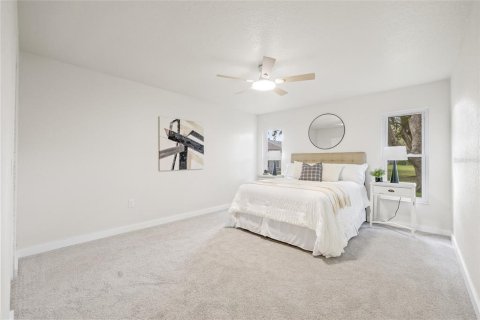 House in New Port Richey, Florida 2 bedrooms, 152.92 sq.m. № 1884175 - photo 21