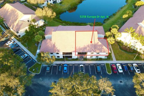 Copropriété à vendre à Boynton Beach, Floride: 3 chambres, 157.19 m2 № 2081136 - photo 23