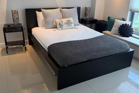 Condominio en venta en Aventura, Florida, 2 dormitorios, 101.36 m2 № 1986179 - foto 7