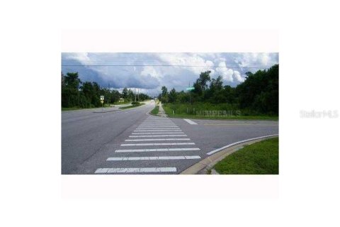 Propiedad comercial en venta en Deltona, Florida № 212805 - foto 6