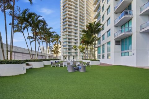 Copropriété à vendre à Miami, Floride: 2 chambres, 104.14 m2 № 1974104 - photo 29