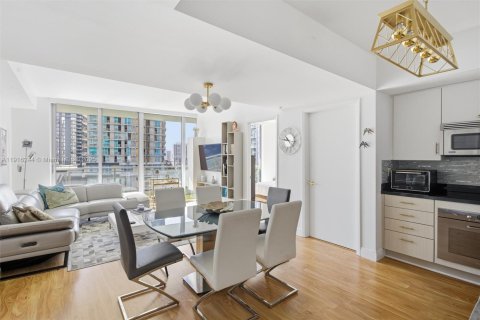 Copropriété à vendre à Miami, Floride: 2 chambres, 104.14 m2 № 1974104 - photo 9