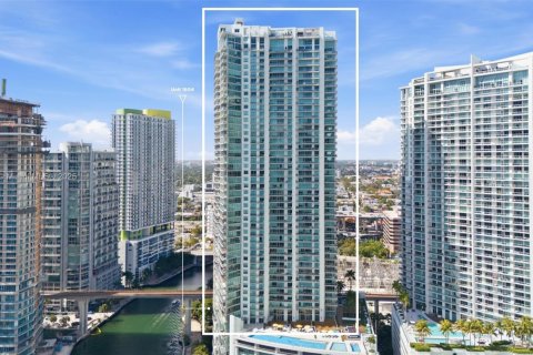 Copropriété à vendre à Miami, Floride: 2 chambres, 104.14 m2 № 1974104 - photo 2