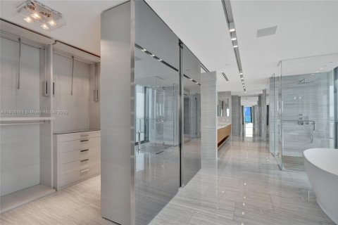 Copropriété à vendre à Sunny Isles Beach, Floride: 3 chambres, 463.77 m2 № 1865113 - photo 12